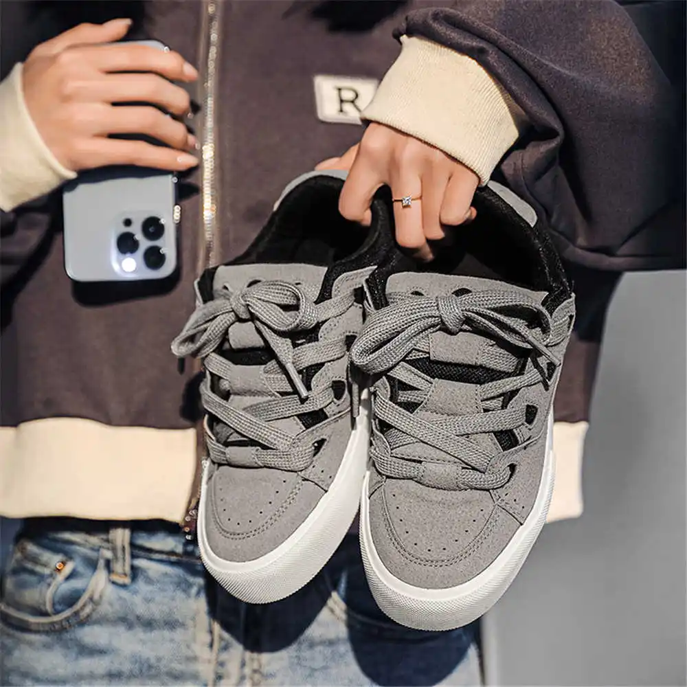 Men'S Accessories Gift Set Branded - Sepatu bot krem wanita, dengan tali